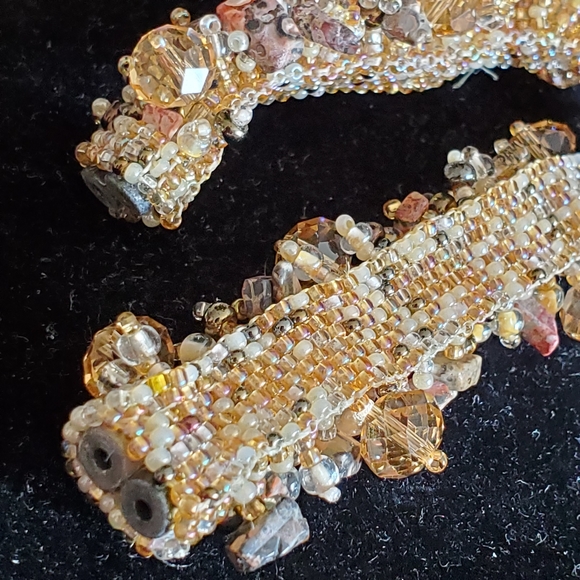 Vintage brown beaded magnetic clasp bracelet - Picture 5 of 7